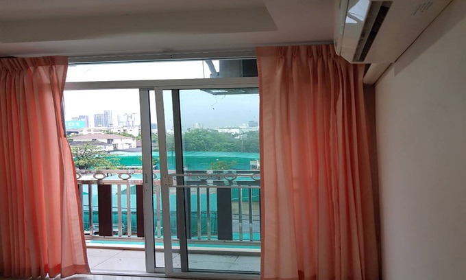 Phra Khanong Hotel | The Infinity 62