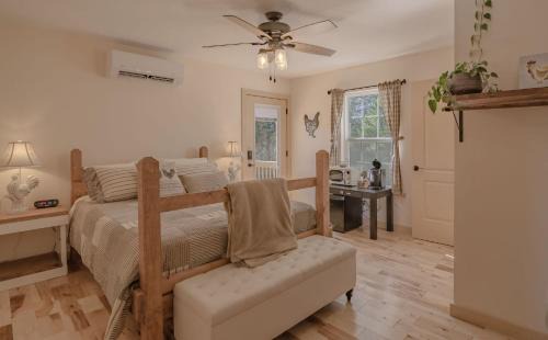 Whitley City Bed & Breakfast | The Inn at Beulah Farm - The Coop