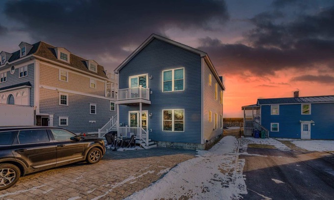 Byfield House | The Island Escape | Steps to Beach | AC | Updated
