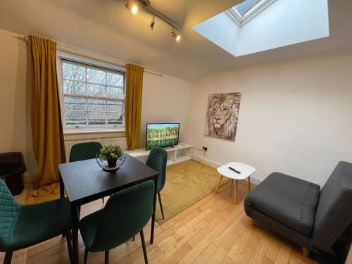 Canonbury Apartment | The Islington Hub