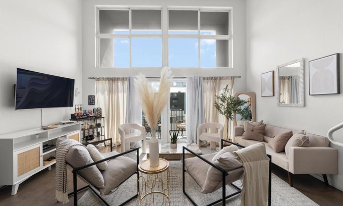 Little Italy Apartment | The Italian Retreat, Little Italy