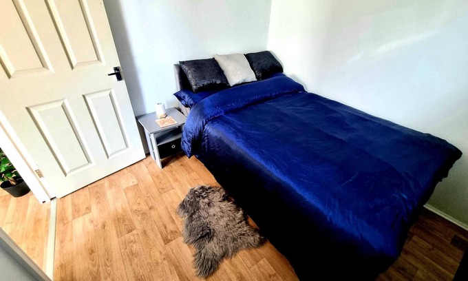 Seacroft Cabin | The Ivy guest house - near Roundhay Park