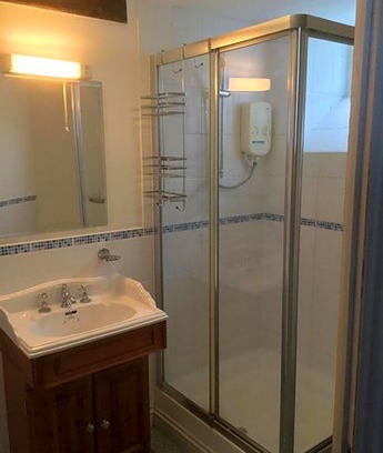 Kington St Michael Hotel | The Jolly Huntsman