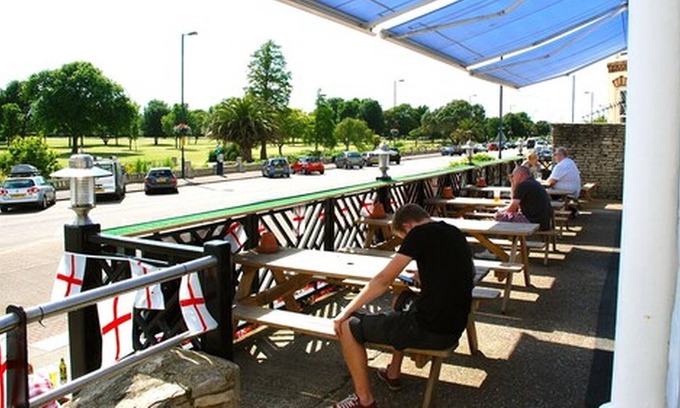 Southsea House | The Jolly Sailor