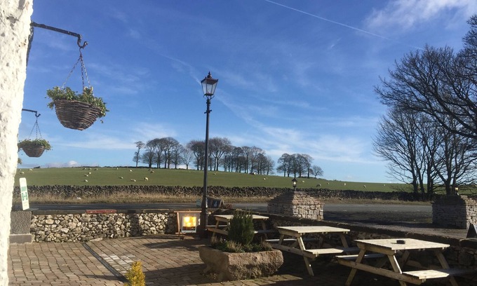 Newton Grange Bed & Breakfast | The Jug and Glass Inn