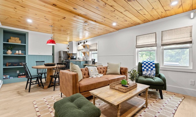 Lincoln House | The Kancamagus Relaxation Getaway at the PemiCabins!