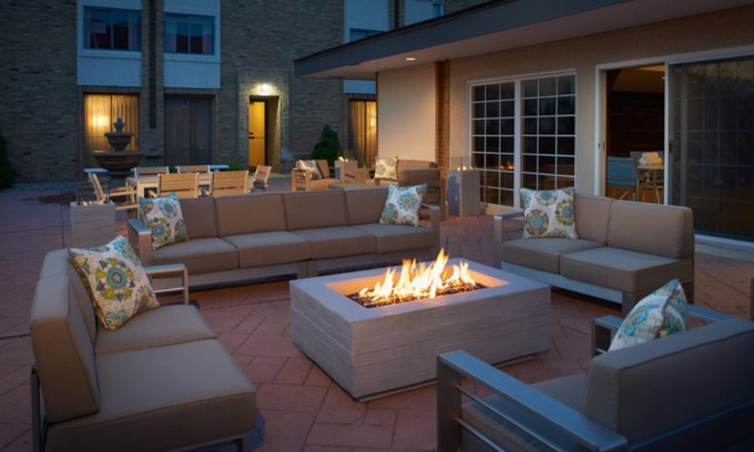 Bryant Pattengill West Hotel | The Kensington Hotel
