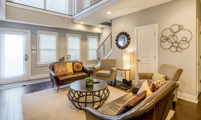 Eckington Condo | The Kensington Place Condo. A Luxury 3 Bedroom Duplex Condo with Off-St Parking