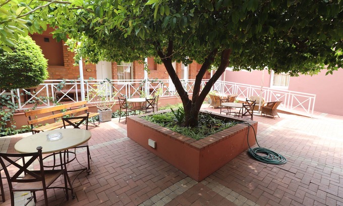 Kimberley Hotel | The Kimberley Club Guesthouse