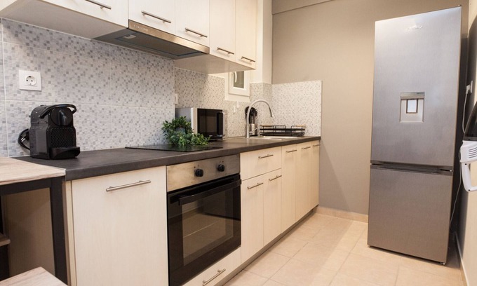 Kypseli Apartment | The Kipseli Suite Sophisticated Cozy apt