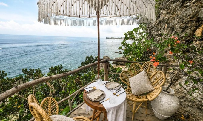 Pecatu Hotel | The Korowai