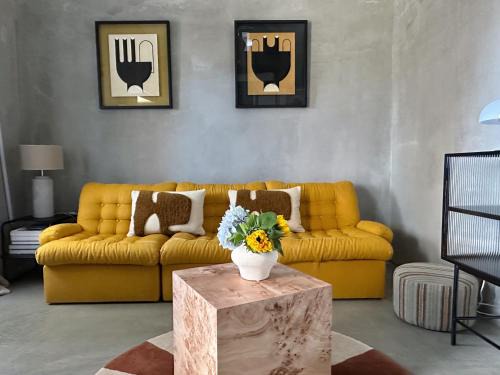 Tabua Villa | THE L lodge, a curated sea view house & garden