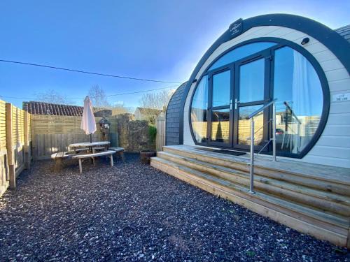 Nunney House | The Lair