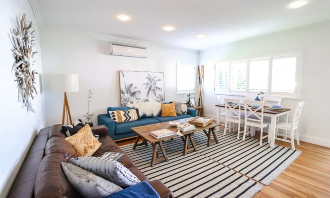 Cams Wharf Apartment | The Lake House