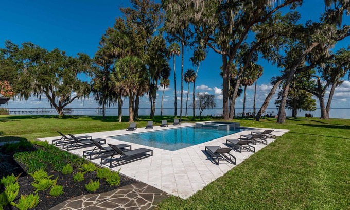 Fort McCoy House | the LAKEHOUSE/Lake George/Boat Ramp Access/Luxe