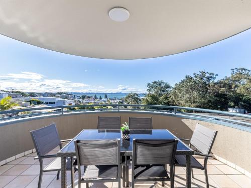 Nelson Bay Apartment | The Landmark 211 Resort Style holiday with pool games room and restaurant
