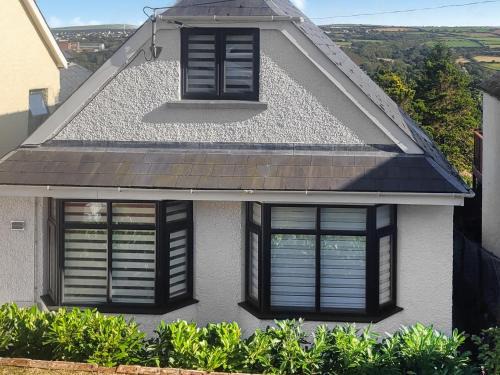 Goodwick House | The Laurels