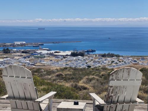 St. Helena Bay Apartment | The Lazy Daisies