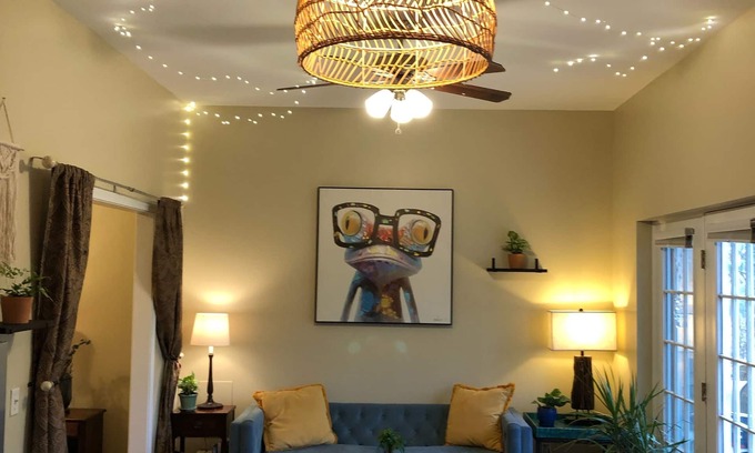 Woodfin Apartment | The Lil’ Sanctuary 1 bedroom suite near downtown. Walk to the river!