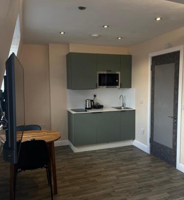 Walworth Apartment | The Lily Aparts