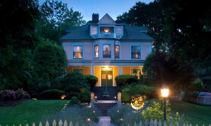 Historic Montford Bed & Breakfast | The Lion and the Rose B&B
