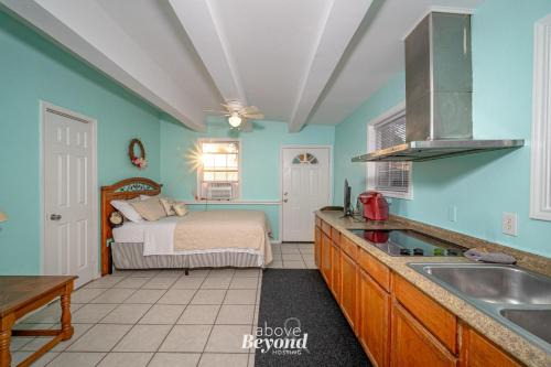 Flour Bluff Apartment | The Little Coconut Cottage