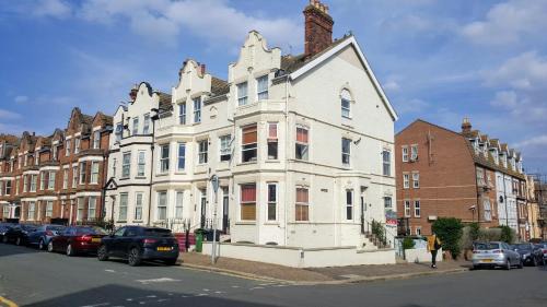 Cromer Apartment | The Little Flat on the Corner