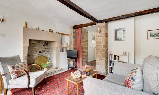 Great Longstone House | The Little House - Two Bedroom House, Sleeps 3