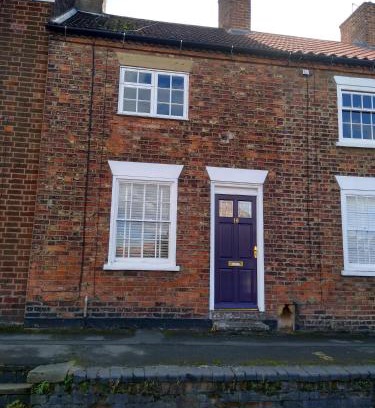 Louth House | The Little House Louth