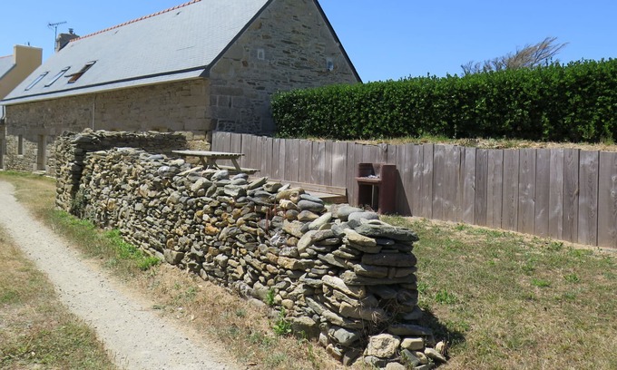 Pouldreuzic House | The little house near the beach of Penhors