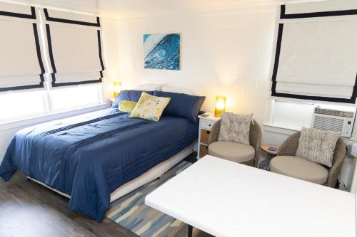 Wrightsville Beach Apartment | The Little Palm Room - Wrightsville Beach