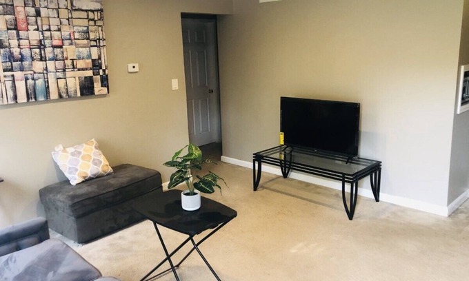 Royal Oak House | The Little Royal House of Woodward