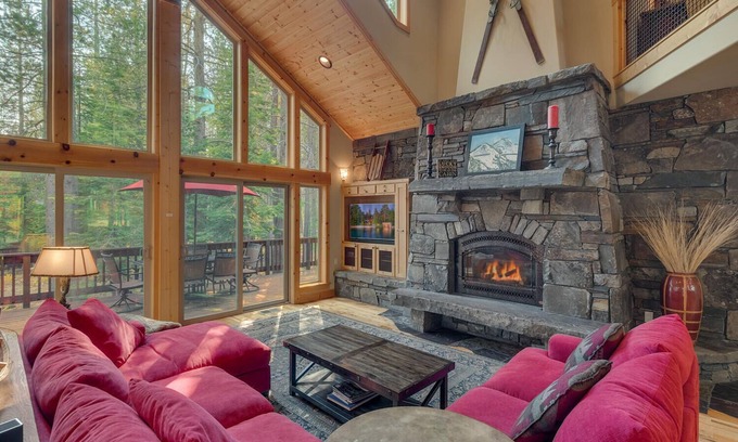 Truckee House | The Lodge at Swiss Lane - TLUXP
