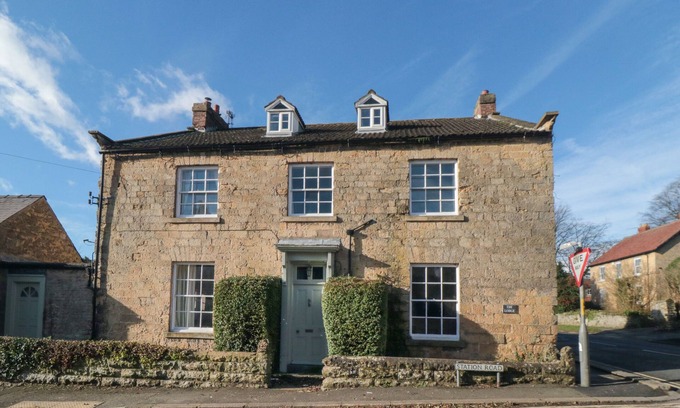 Snainton Cottage | THE LODGE, pet friendly, luxury holiday cottage in Snainton