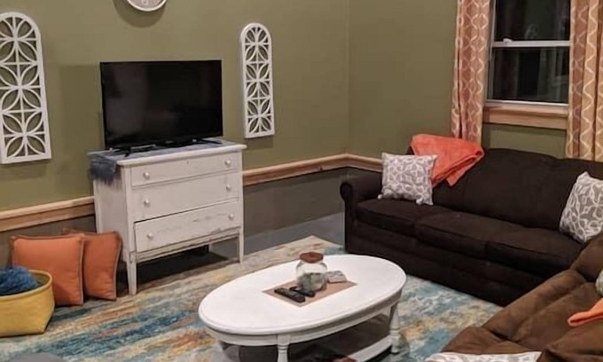 Munising House | The Loft : A Pet Friendly Location Near All Of Munising's Best Attractions