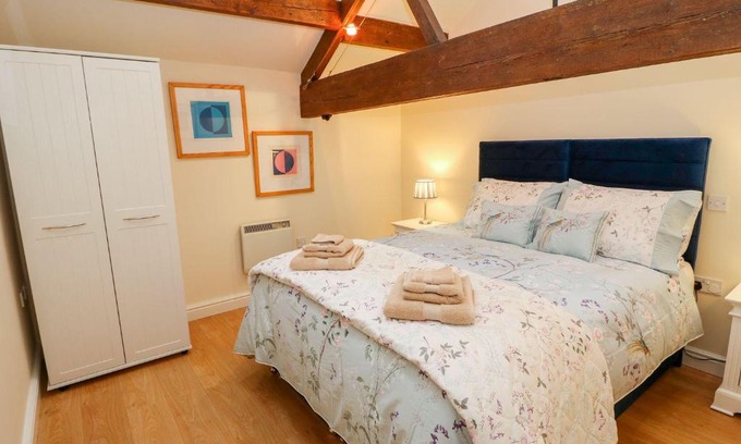 Todmorden Apartment | The Loft Apartment