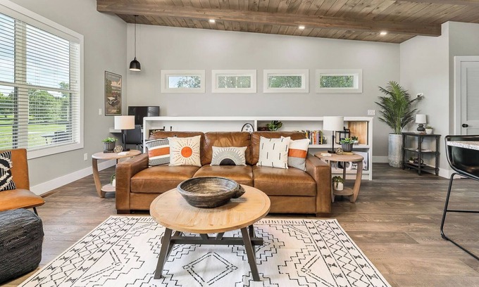 Cookeville Apartment | The Loft at Burgess