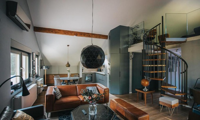Samobor Apartment | The Loft/Hill View Modern Apartment