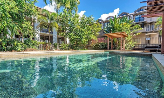 Parramatta Park House | The Loft Trendy Coastal Charm with Pool