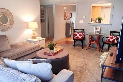 Clarksville Apartment | The Lofts of Downtown (540 N 2nd St, #304)