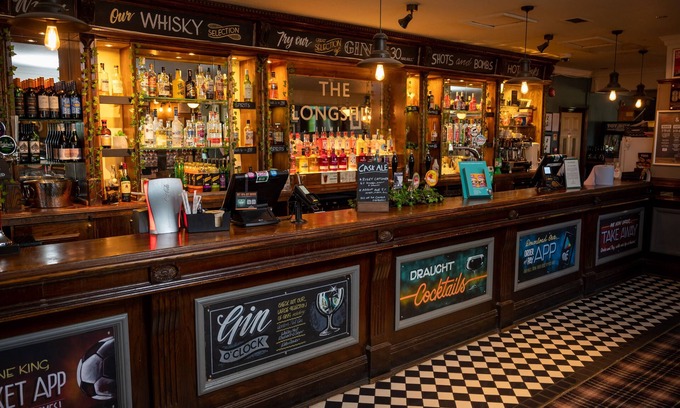Hebburn Hotel | The Longship