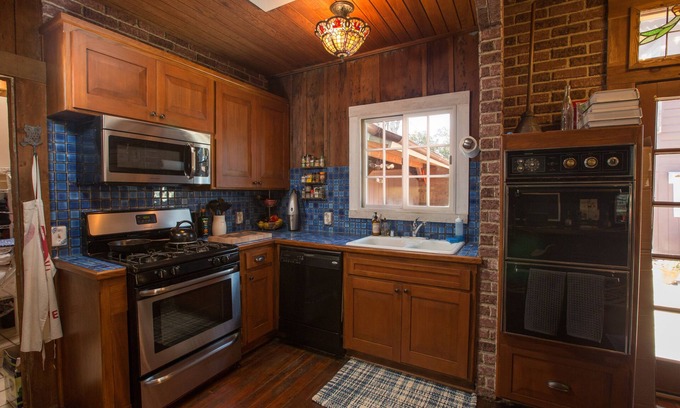 Los Alamos House | The Los Alamos Roadhouse
