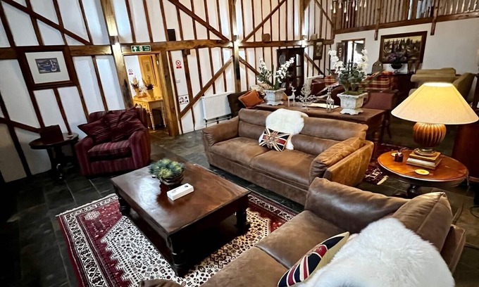 Guildford Other | The Luxury Barn Whitmoor Farm