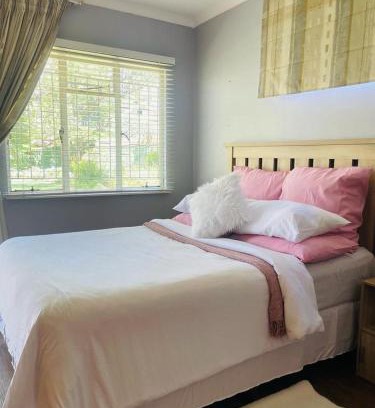 Bloemfontein House | The M-Pire Cottage