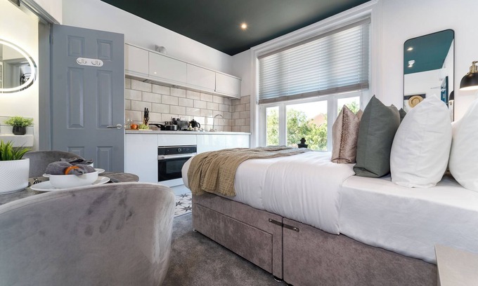 Southampton Apartment | The Madison