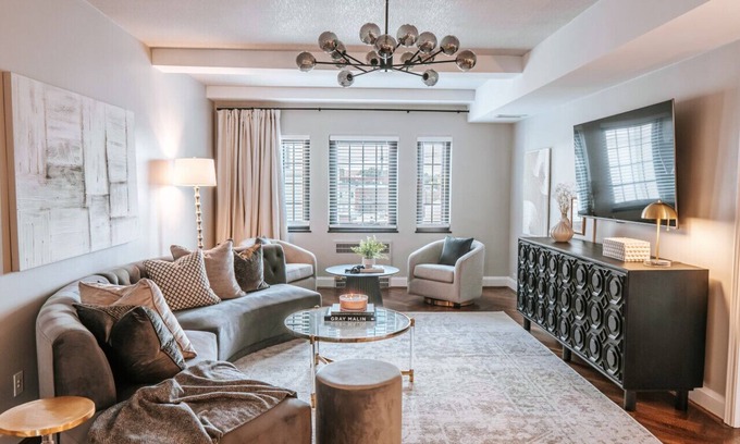 Hyde Park Apartment | The Madison | Hyde Park