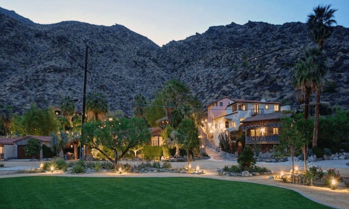 Palm Springs Villa | The Majestic Colony 29