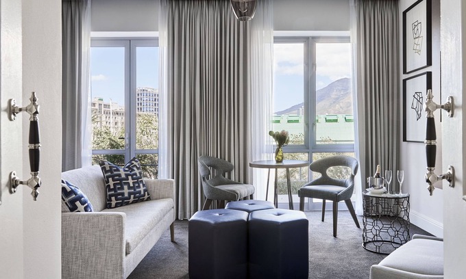 Victoria and Alfred Waterfront Hotel | The Manor House at the Queen Victoria Hotel by NEWMARK