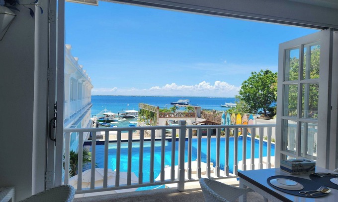 Lapu-Lapu Hotel | The Mark Resort