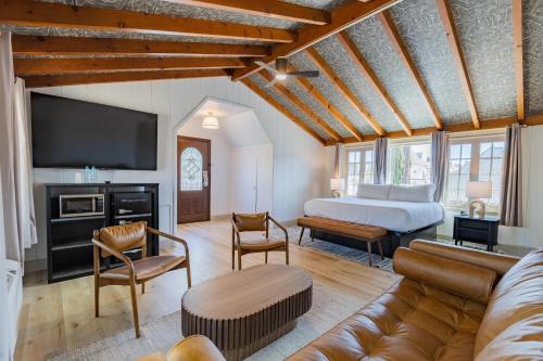 Solvang Hotel | The Marlo